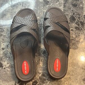 Okabashi Dark Brown Crisscross Sandals